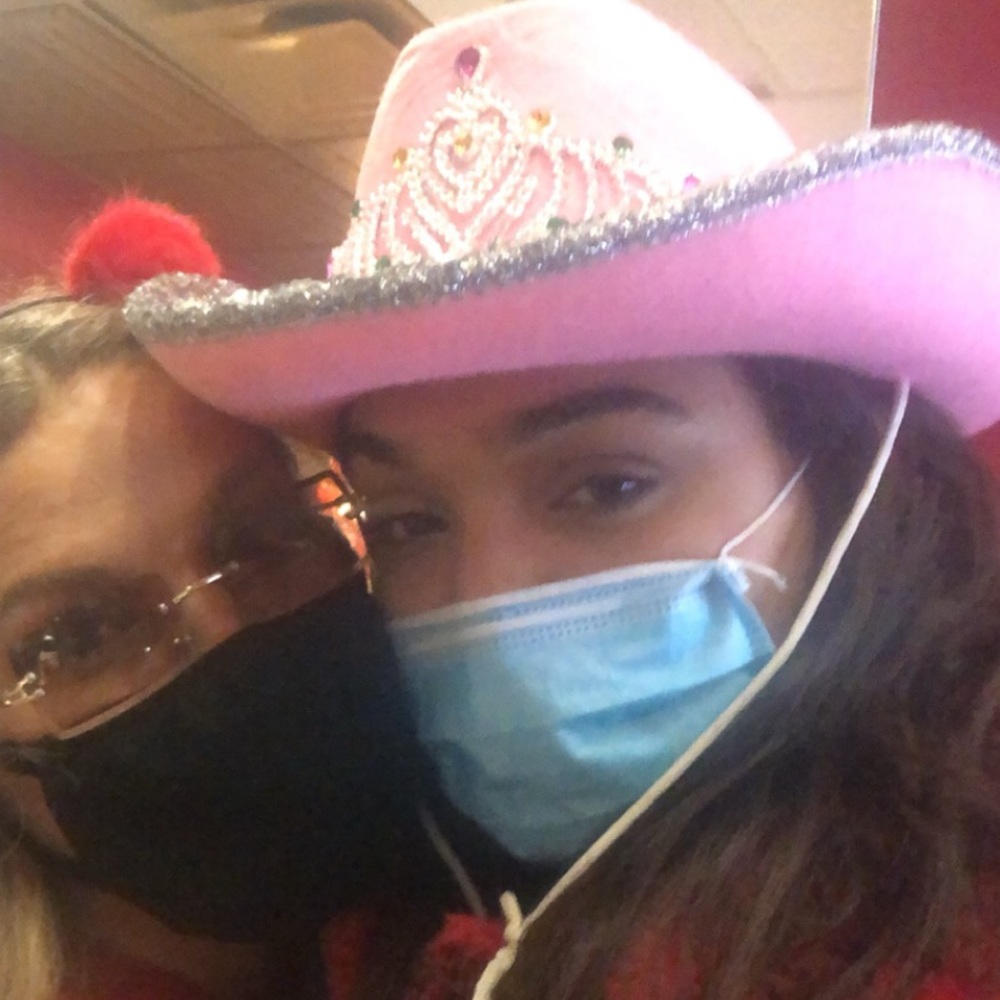 Meet your Posher, Annie